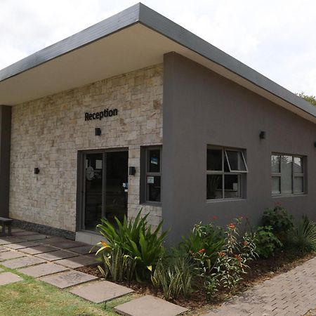 Sandpiper Villas Chobe Касане Екстер'єр фото